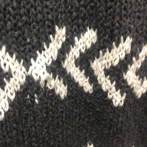 Grey and White Hollister Cardigan - Picture 6 of 7